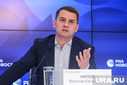 Из-за подработок страдает качество учебы студентов, заявил Ярослав Нилов