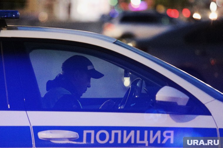 Полиция работает на месте ЧП