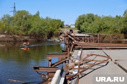 Конструкция была разрушена паводковыми водами (архивное фото)