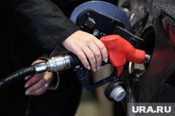 Прежде чем заливать бензин, стоит подумать