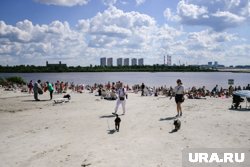 Ранее берег частично засыпали песком