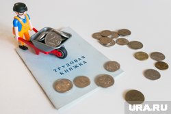 В связи с сокращением рабочего дня, доходы работников могут снизиться, сообщил Пищальников