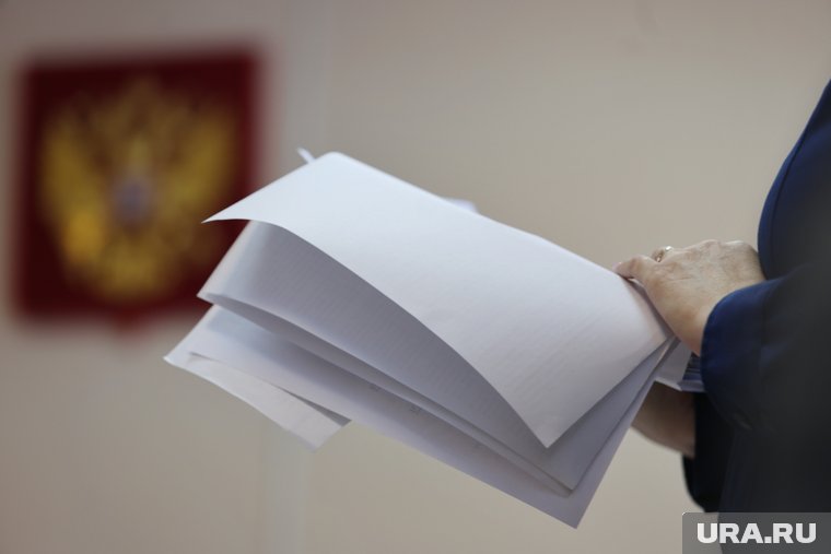 Школьника в Подмосковье обвиняют в нападении с молотком на двух девочек