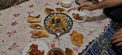 На родине Рамшед открыл собственную пекарню, где готовил по домашним рецептам 