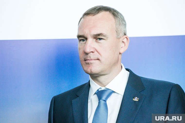Руслан Кухарук проверил строительство ключевых объектов в Березово