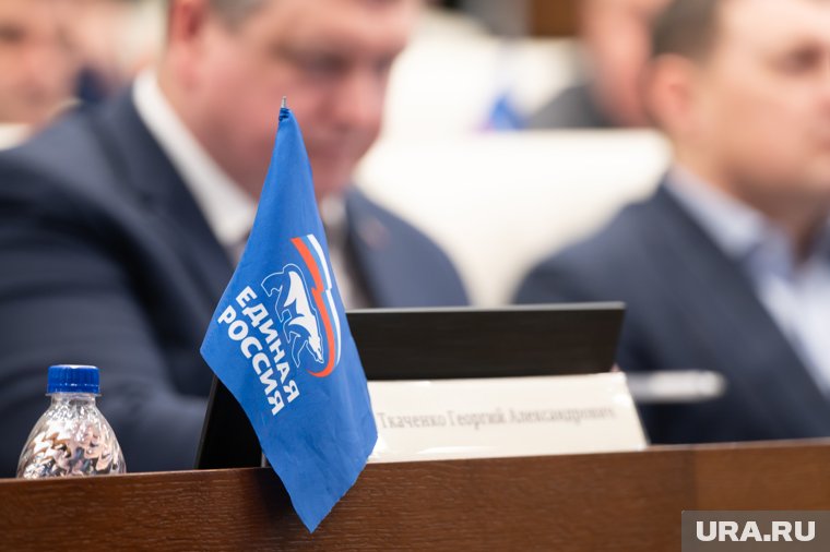 На голосование от "Единой России" зарегистрировались почти три миллиона человек, сообщил Сергей Перминов