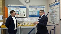 Наставником Олега Курсанина (слева) стал Михаил Кнауб