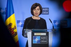Санду обещала отправить 700 военных на Украину