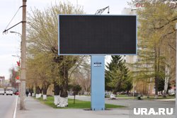 В Шадринске избавляются от рекламы на билбордах (архивное фото)