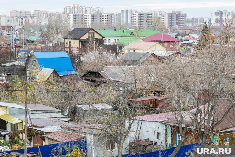 Ранее в Зареке на месте фанерного завода хотели сделать жилые дома, а рядом учебное учреждение