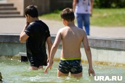 В воде фонтанов не стоит купаться из-за размножения микробов