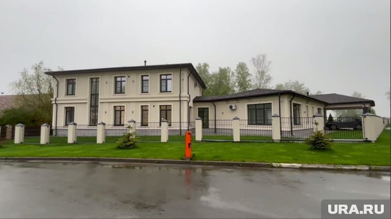 Обыски проводятся по месту жительства и работы 