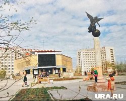 «Аврора» 2000 год