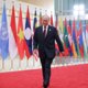 «Калинка-малинка» для Путина и «фэмили фото»: как прошел первый день саммита ШОС в Китае. Фоторепортаж