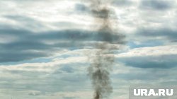 У берегов Индонезии загорелся паром с 280 пассажирами