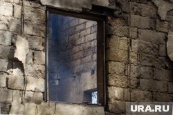 Здание было внутри все в дыму