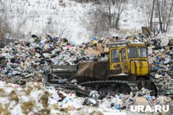 Смену руководства связыывают с планами по строительству на полигоне новых объектов