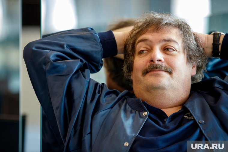 Дмитрий Быков* заочно арестован по делу о распространении фейков об армии