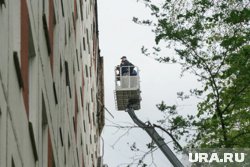 Загорелся балкон на пятом этаже