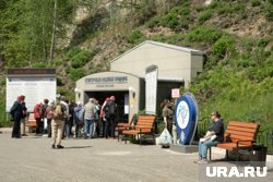 Камнем преткновения стало небольшое здание, расположенное в нескольких десятках метров от входа в пещеру