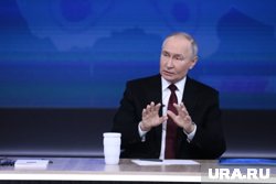 Путин отметил, что экономика стран Запада вскоре придет в упадок