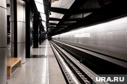 Помимо метро, до двух часов ночи будут работать также 17 трамвайных маршрутов, заявил Собянин