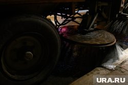 С уборкой города после праздника решили не затягивать
