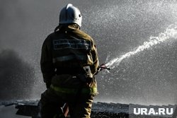 МЧС ликвидируют возгорание в 2000 кв. м. в Астраханской области