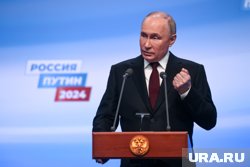 Политолог Ознобищев: Путин разрывает коррупционную цепочку в Минобороны 