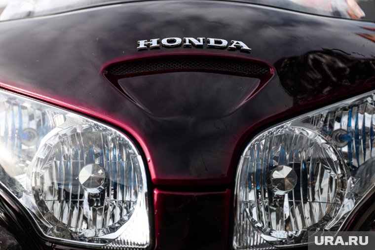 В Кургане мотоцикл Honda продается почти за 2 млн