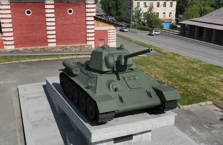 Жители Нижнего Тагила собирали деньги для танковых колонн и на помощь бойцам