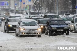 Заторы возникли на пути в Заозерный и центр города (архивное фото)