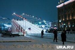 В новогодние праздники с детьми можно отправиться на горку