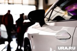 Компания занимается продажей подержанных автомобилей