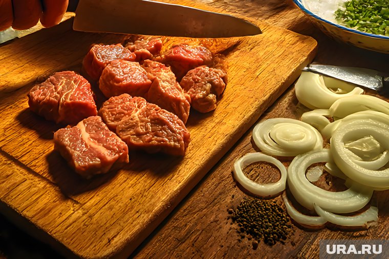 Бактерии в мясе умрут, если продукт хорошо прожарить