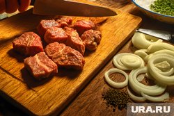 Бактерии в мясе умрут, если продукт хорошо прожарить