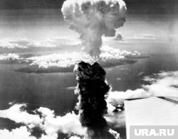 Спустя три дня после бомбардировки Хиросимы США сбросили атомные бомбы на Нагасаки