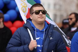Адам Кадыров получил медаль из рук министра внутренних дел по ЧР Аслана Ирасханова
