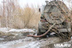 Предположительно, отходы сливают, так как не могут починить очистные сооружения