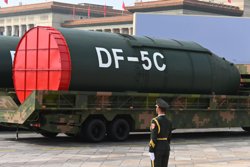 Китай впервые показал ракету, способную поразить любую точку земного шара DF-5C