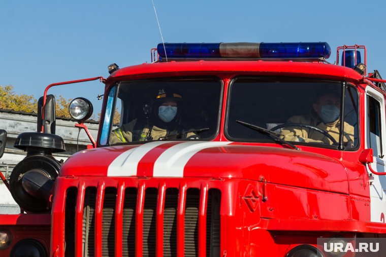 Пожарные предотвратили полное выгорание автомобиля