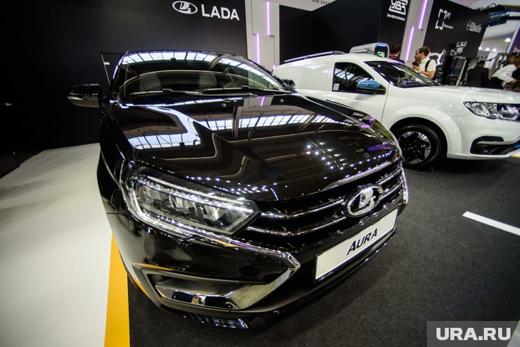 Lada Aura характеристиками схожа с прежней моделью АвтоВАЗа - Lada Vsta