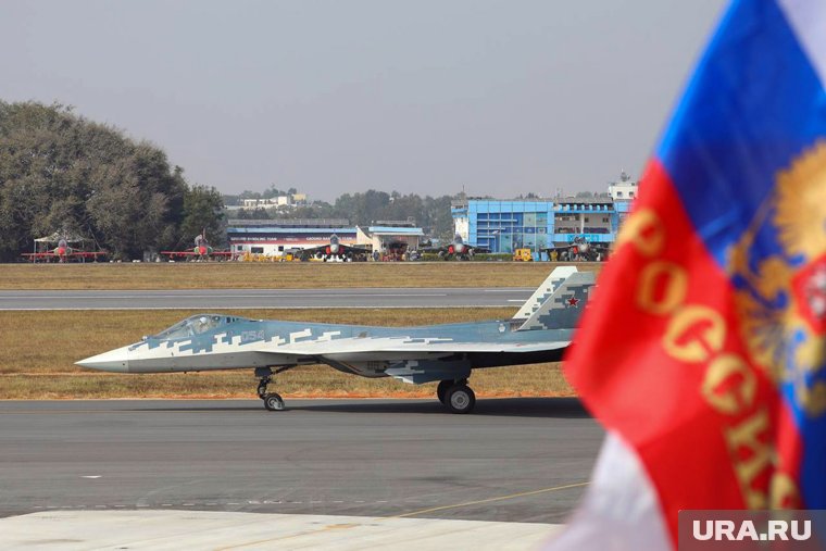 США отказались показывать полеты F-35A и F-16, увидев Су-57