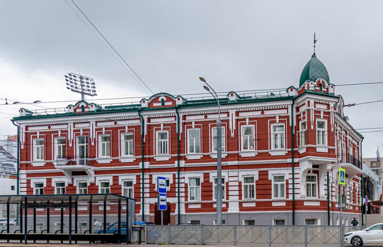 Власти рассматривали перенос здания на другое место