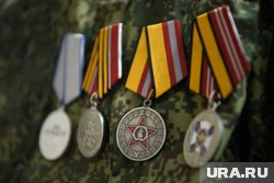 Срок повышенной выплаты для бойцов продлен до конца октября текущего года