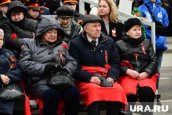 Власти рассмотрят проект о единых льготах труженикам тыла и детям войны