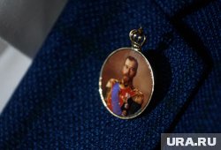 Как стать наследником российского императора, не выезжая из Екатеринбурга