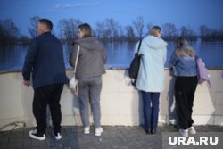 Участники встречи посетил племзавод «Юбилейный», который считается одним из основных источников запаха