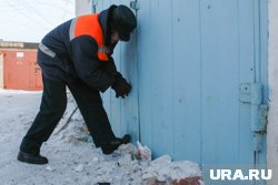 Рабочим во время сноса разрешается вскрывать гаражи и делать опись имущества