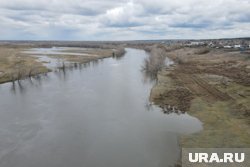 Вода в реке Исеть за сутки ушла на 45 см
